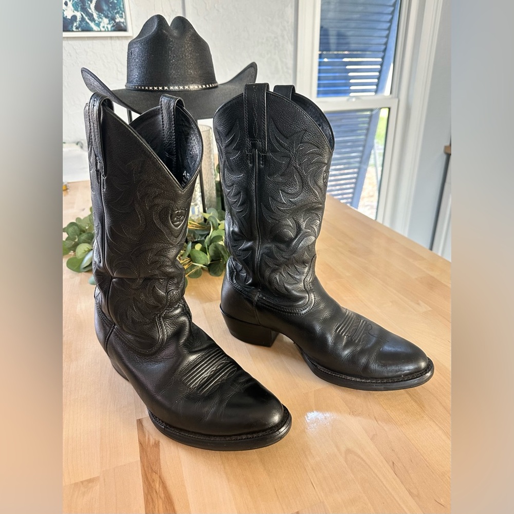 Ariat Men’s Black Deertan Heritage Western Boot